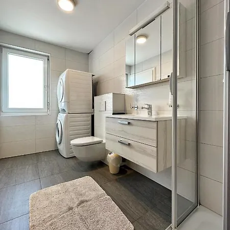 Aux Bons Matins De Gege Apartment *